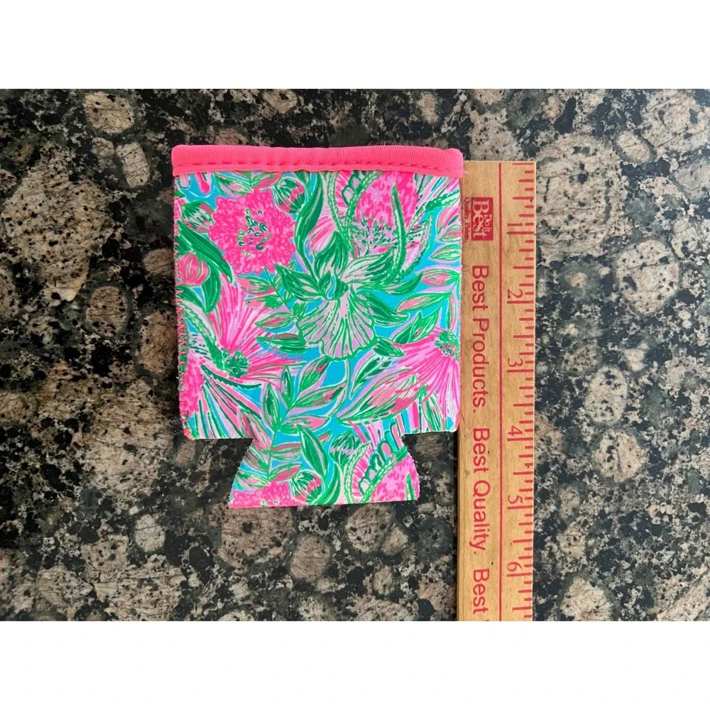 Lilly Pulitzer Insulated Can Cooler Sleeve Pink Green Floral Tropical Print